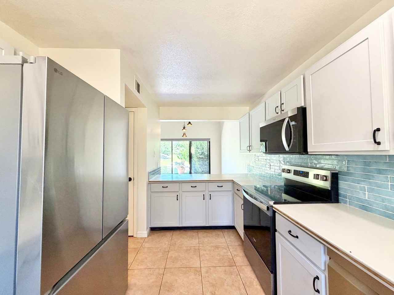 112 Willow Lake Dr - Photo 5 of 33