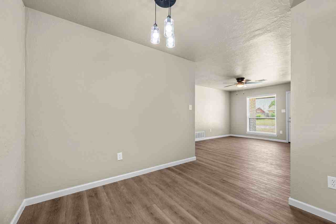 408 Sw 71st St - Photo 2 of 21