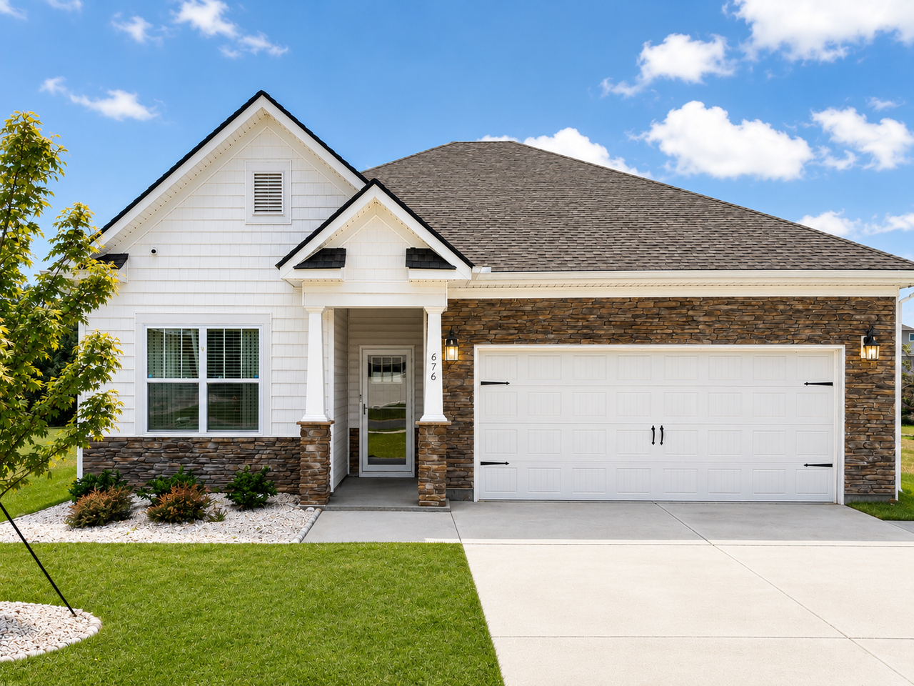 676 Hollyrose Cir