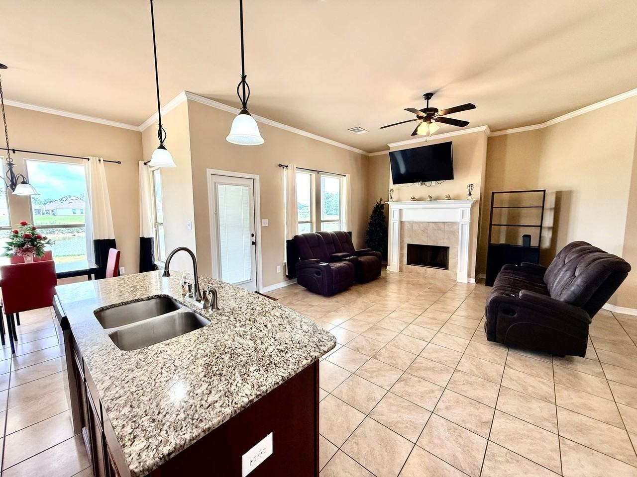 39122 Bayou View Ave - Photo 6 of 31
