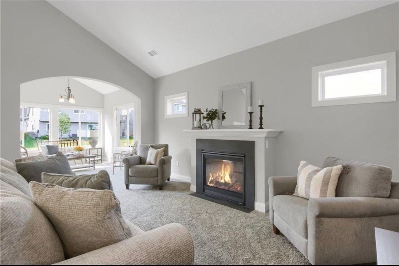 6754 Ivy Wood Ave - Photo 3 of 15