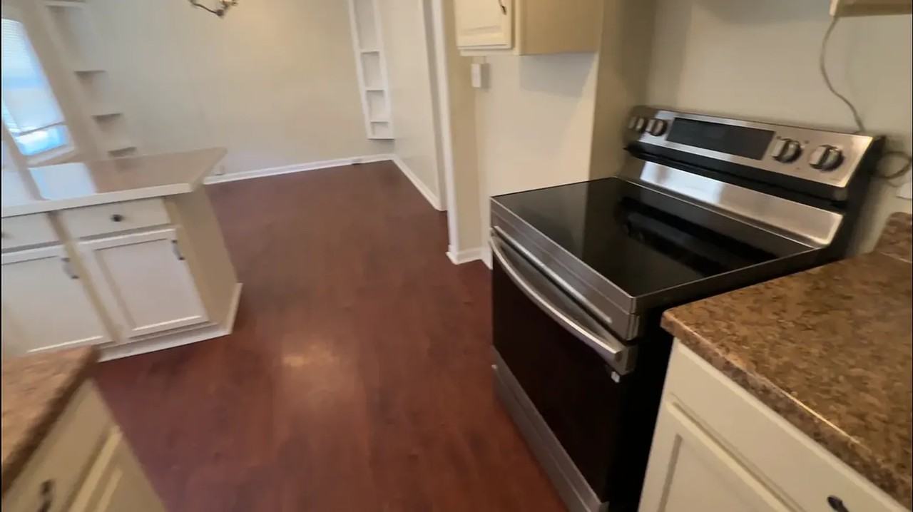 824 Madeline Ln - Photo 3 of 13