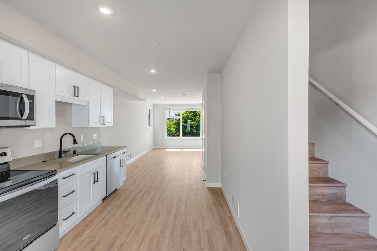 Phinney Townhomes - Photo 4 of 9