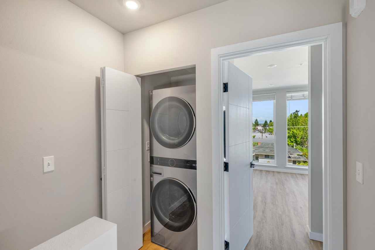 Phinney Townhomes - Photo 7 of 9