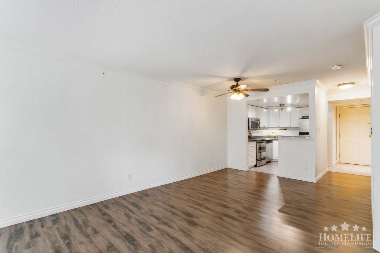 2485 Atkins Ave - Photo 3 of 24