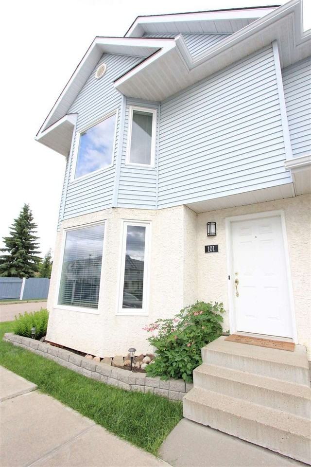5 Aberdeen Way - Photo 2 of 23