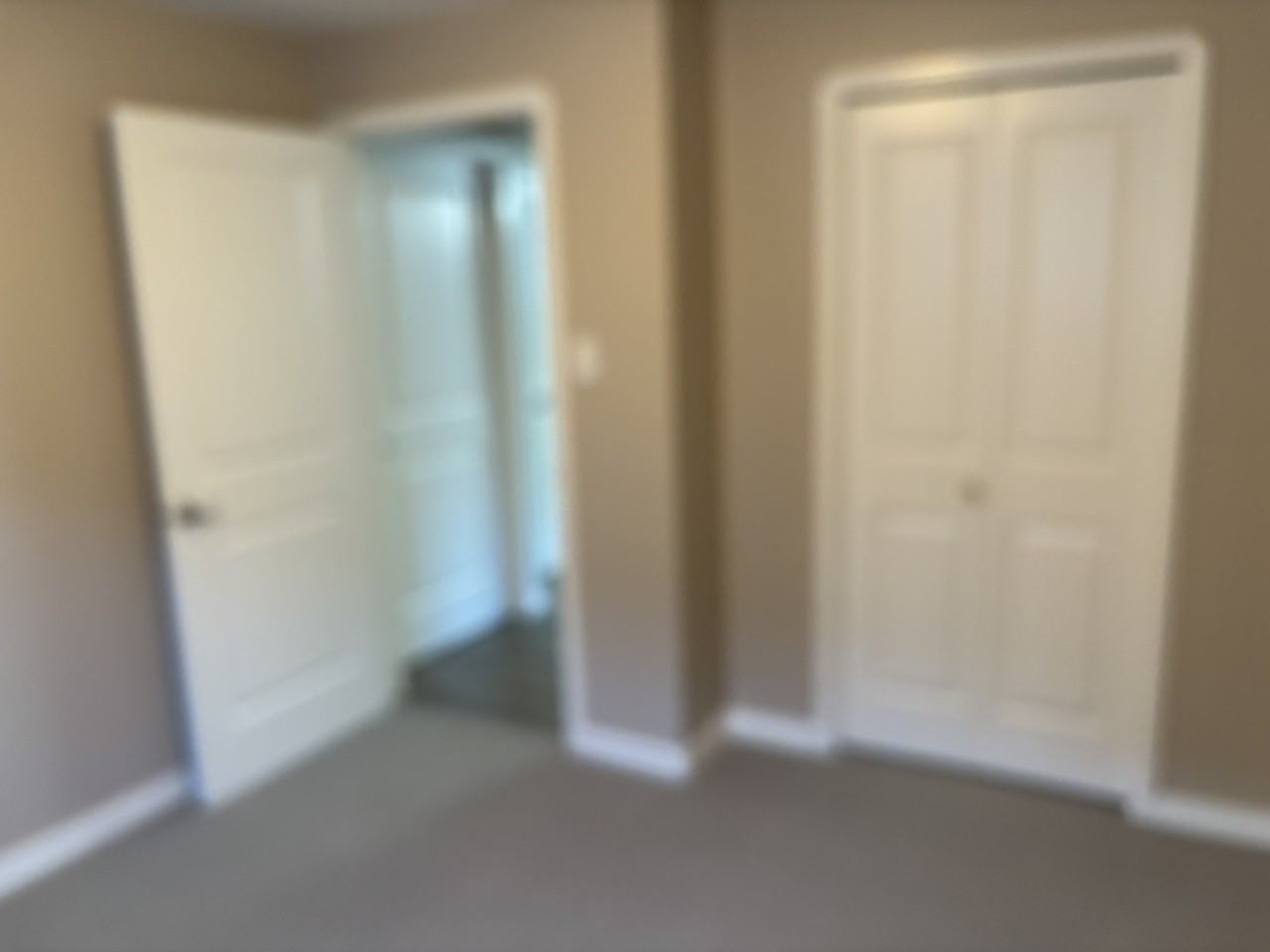 107 26 St - Photo 4 of 6