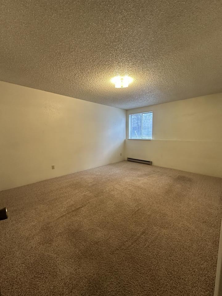 148 Prickett Ln #8 - Photo 4 of 6