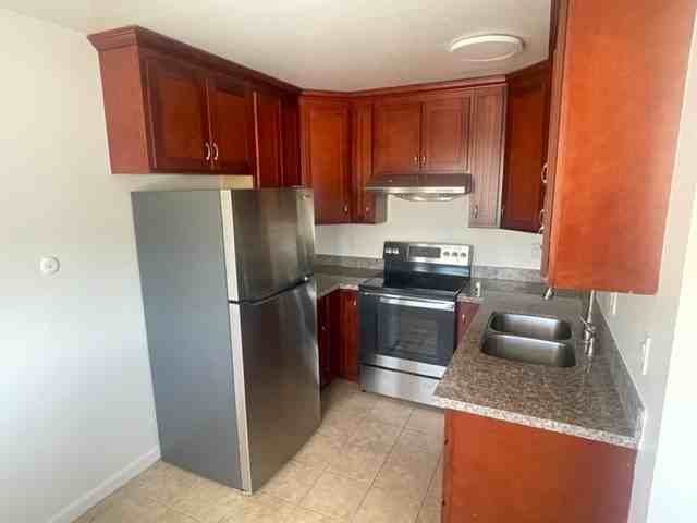 2914 Abbey St #B - Photo 4 of 11