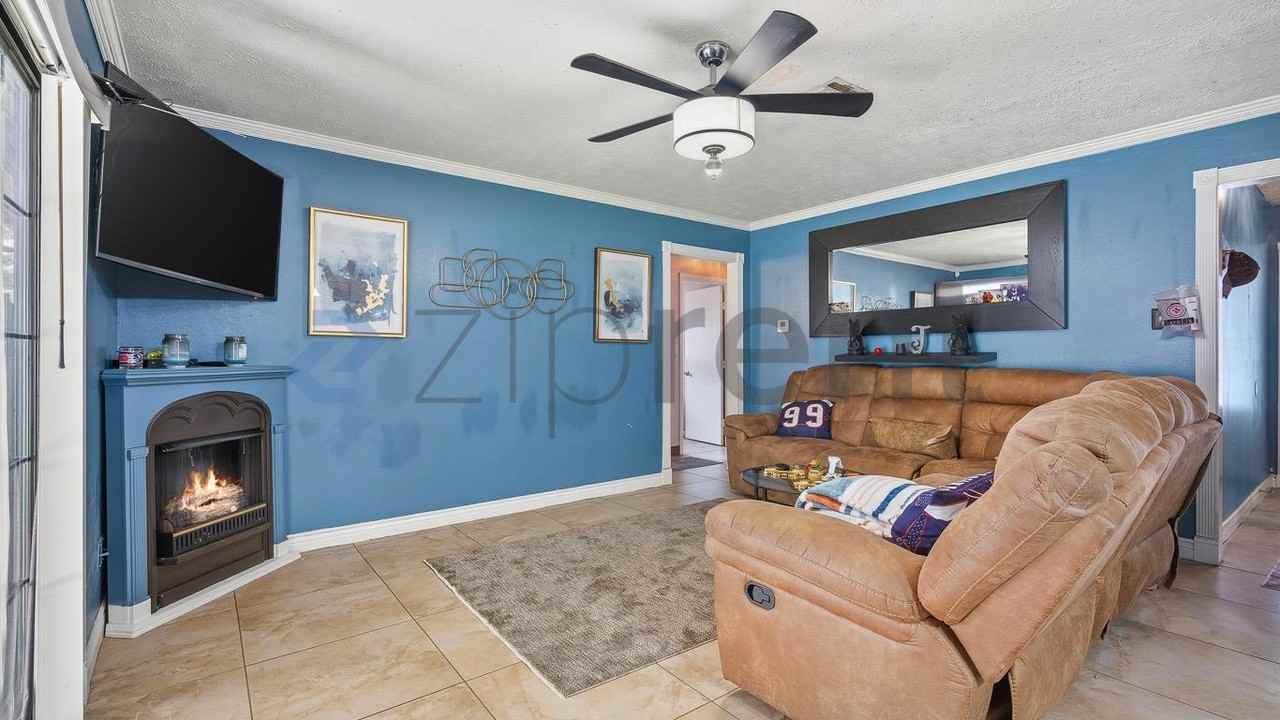 1218 W Donovan St - Photo 7 of 22
