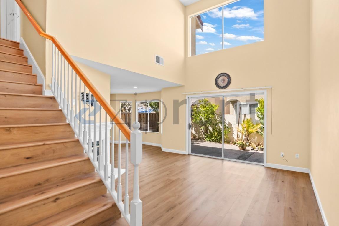 372 Meadowhaven Way - Photo 6 of 23