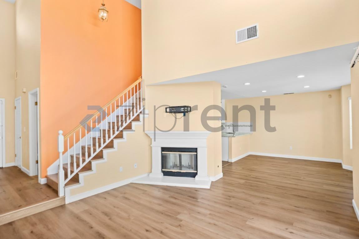 372 Meadowhaven Way - Photo 7 of 23