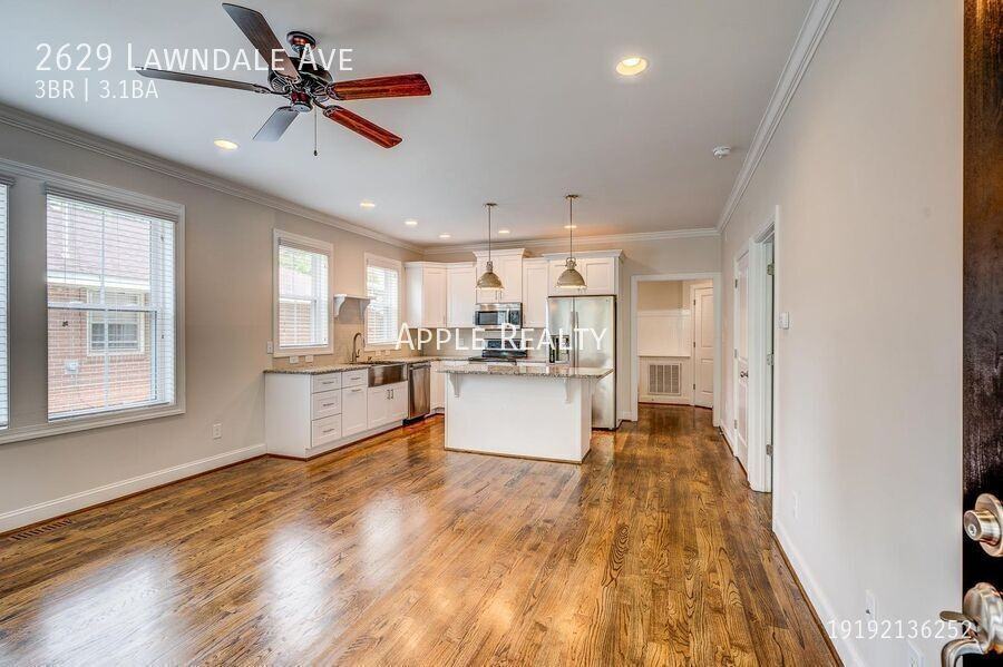 2629 Lawndale Ave - Photo 7 of 31
