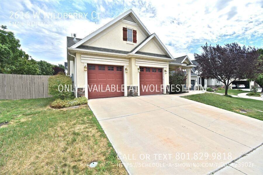 2616 W Wildberry Ct