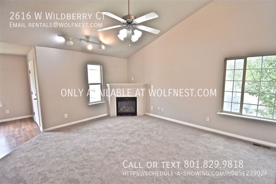 2616 W Wildberry Ct - Photo 4 of 48
