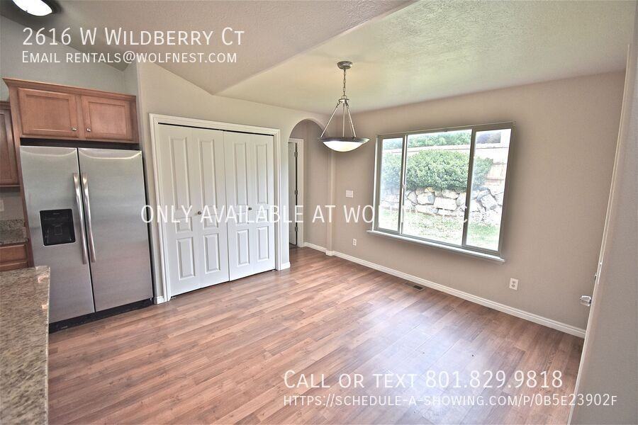 2616 W Wildberry Ct - Photo 7 of 48