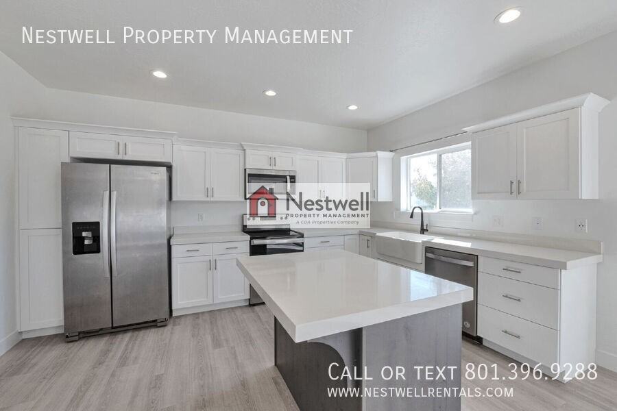 367 N 410 E - Photo 2 of 29