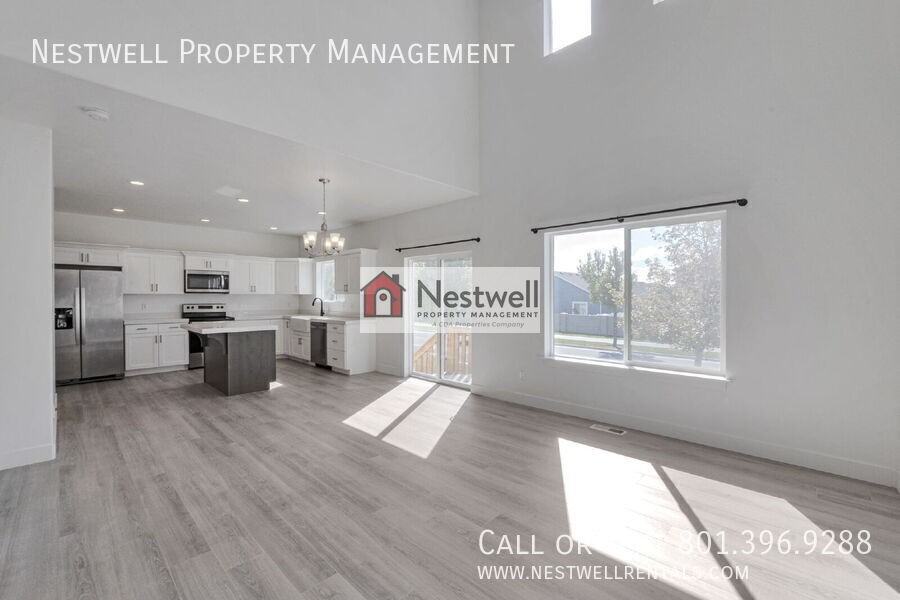367 N 410 E - Photo 4 of 29