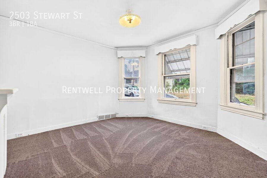 2503 Stewart St - Photo 7 of 35