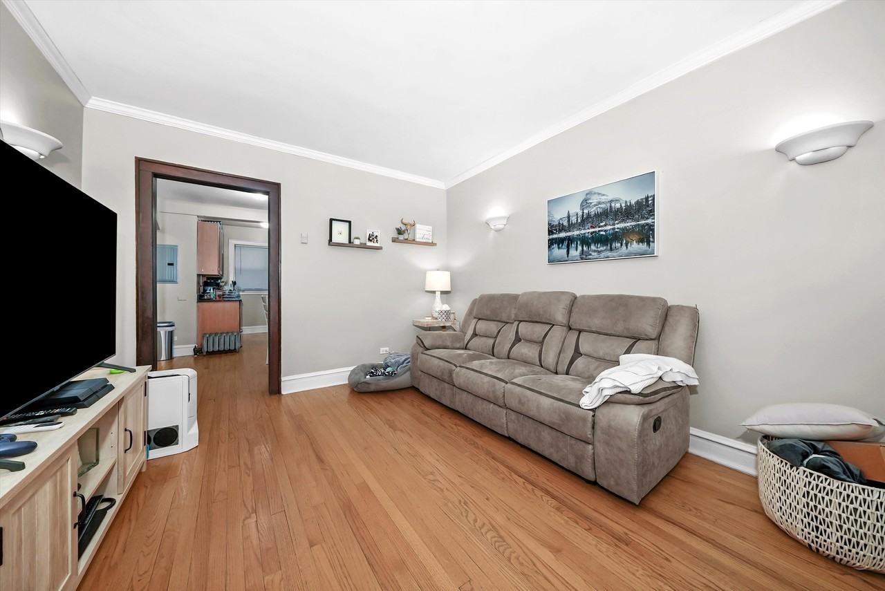 1929B Grove Ave #203 - Photo 4 of 22