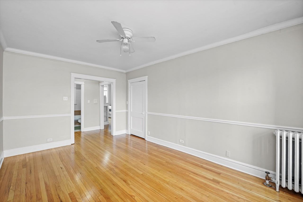 409 Beloit Ave #3T - Photo 4 of 23
