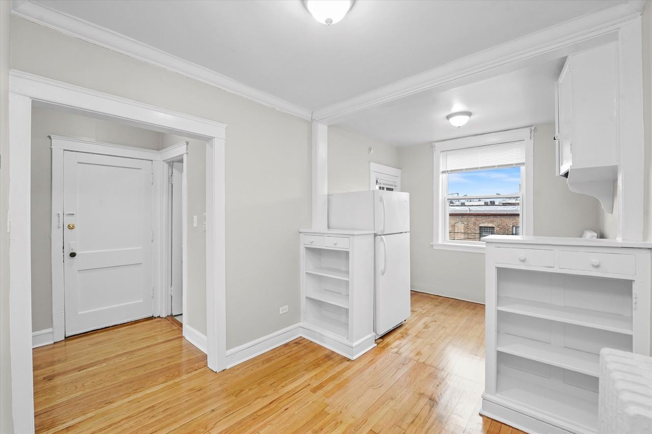 409 Beloit Ave #3T - Photo 6 of 23