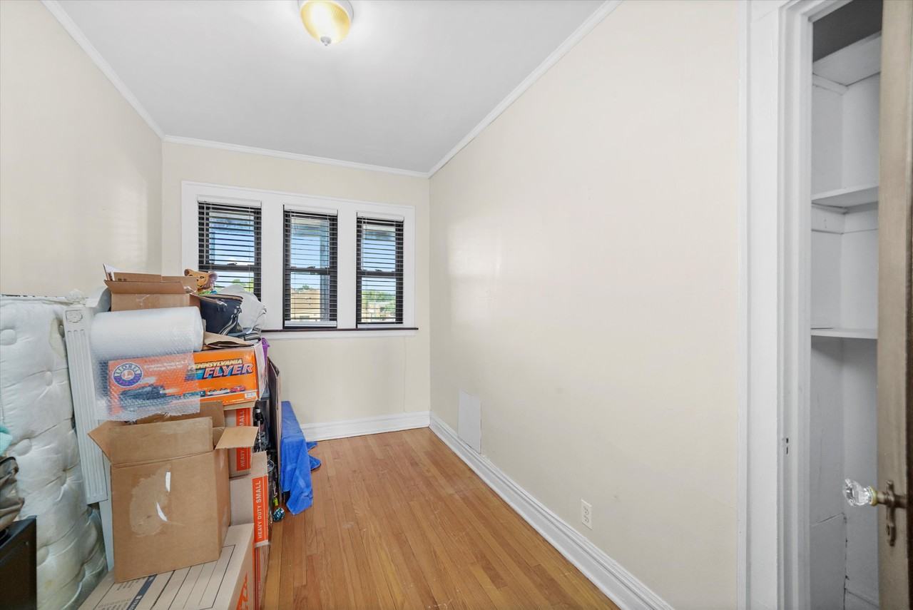 30 Lawton Rd #3 - Photo 7 of 17