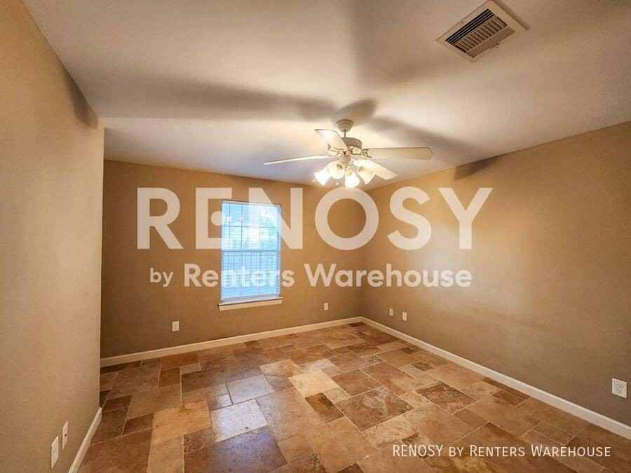 219 W 27th St - Photo 4 of 40
