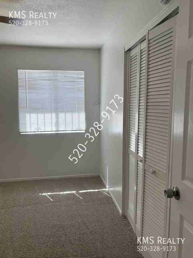 1346 S Lynx Dr - Photo 4 of 14