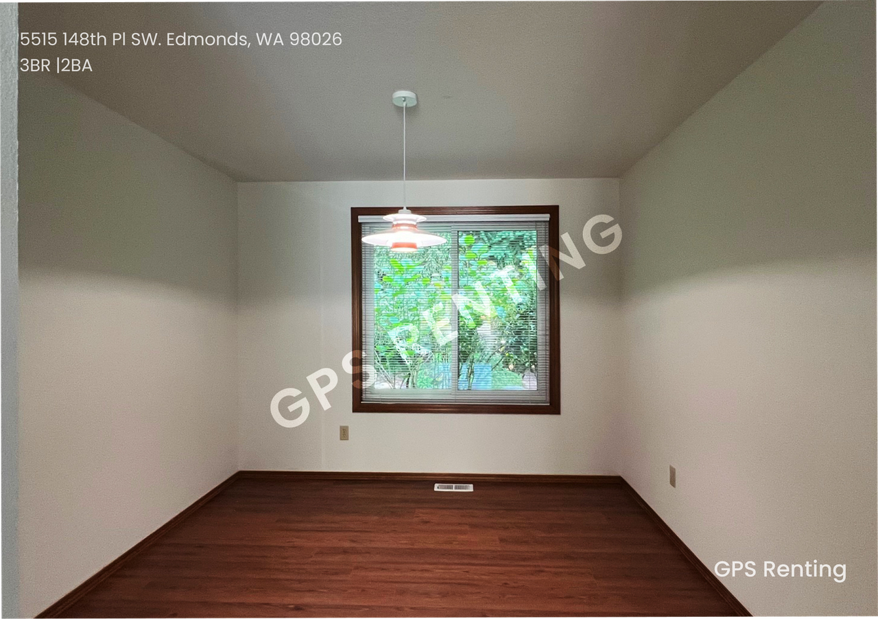 5515 148th Pl Sw - Photo 5 of 21
