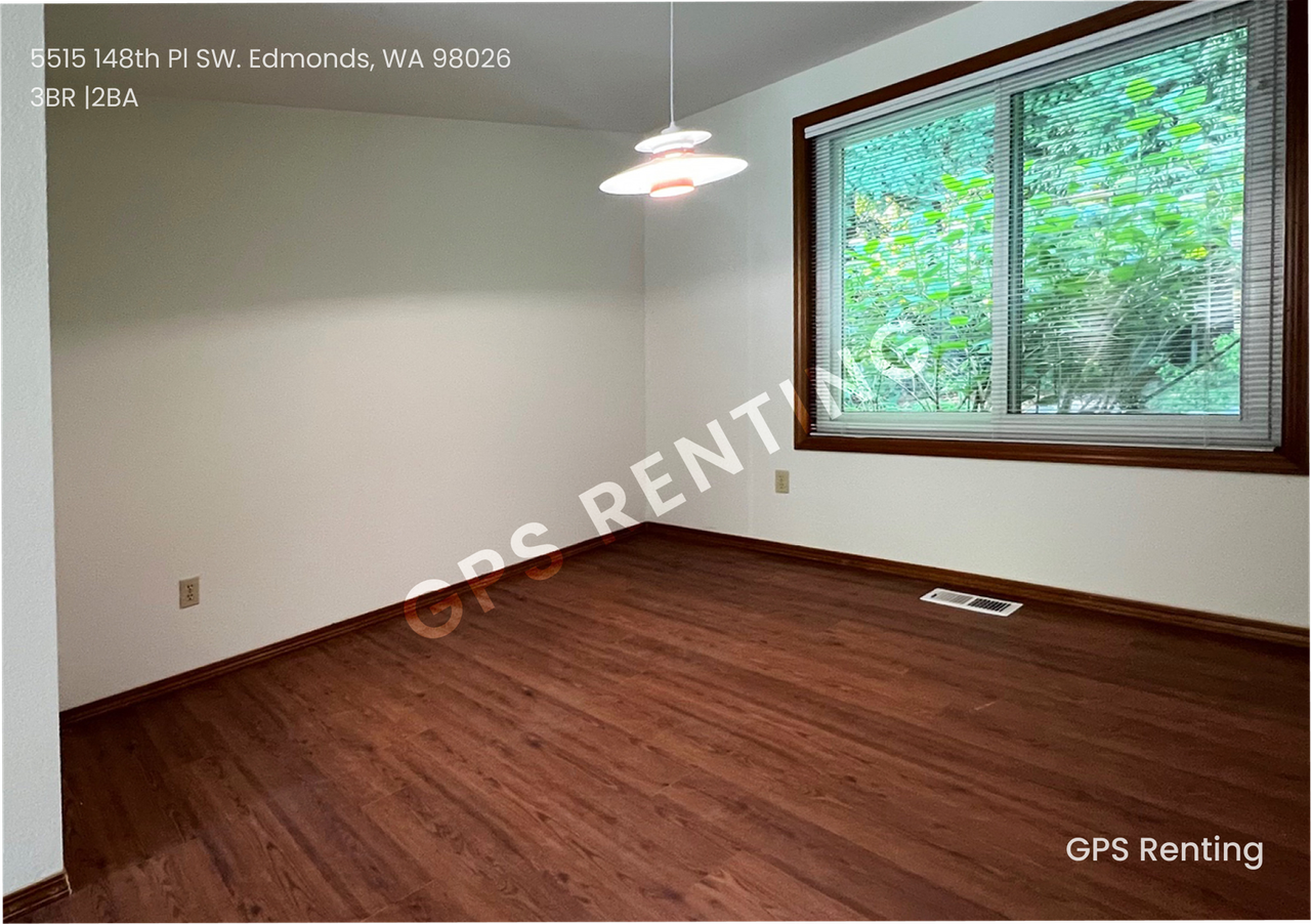 5515 148th Pl Sw - Photo 7 of 21