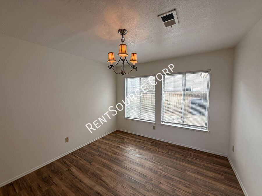 42456 Coronet Ct - Photo 6 of 31