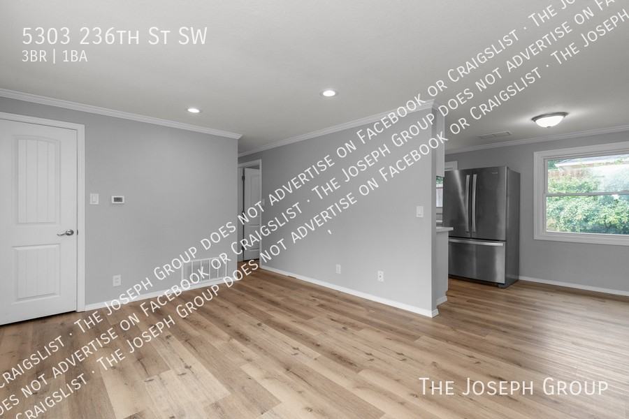5303 236th St Sw - Photo 5 of 39