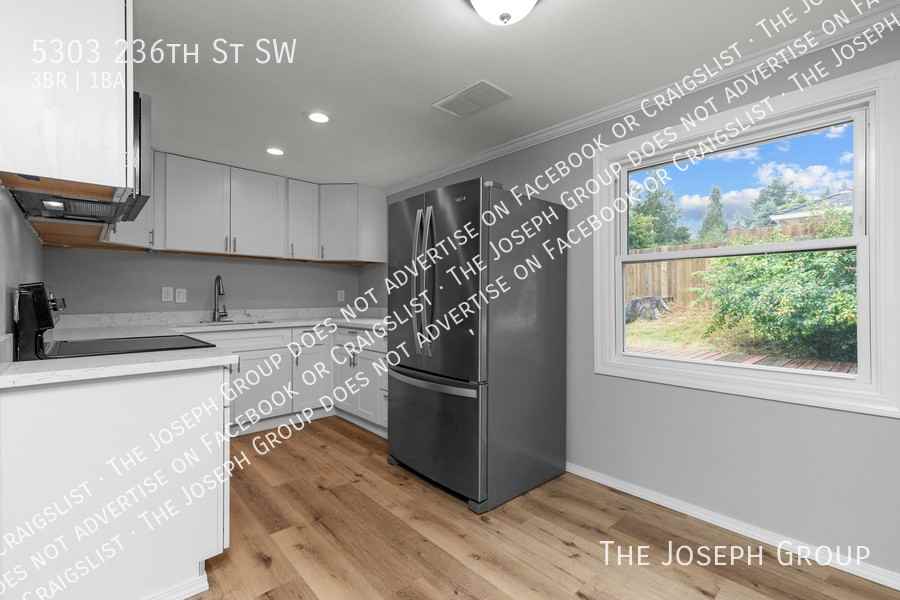 5303 236th St Sw - Photo 6 of 39
