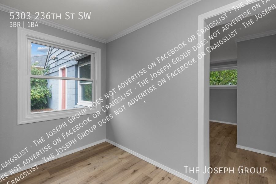 5303 236th St Sw - Photo 7 of 39
