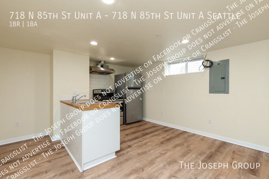 718 N 85th St Unit A - Photo 3 of 19