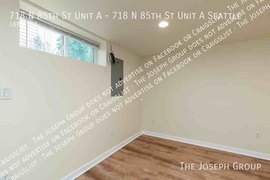 718 N 85th St Unit A - Photo 7 of 19