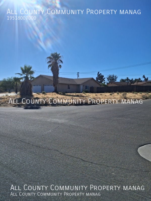 58439 Palisade Dr #B - Photo 2 of 28
