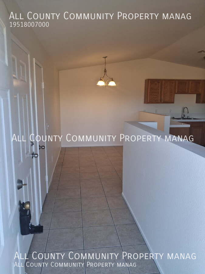 58439 Palisade Dr #B - Photo 3 of 28