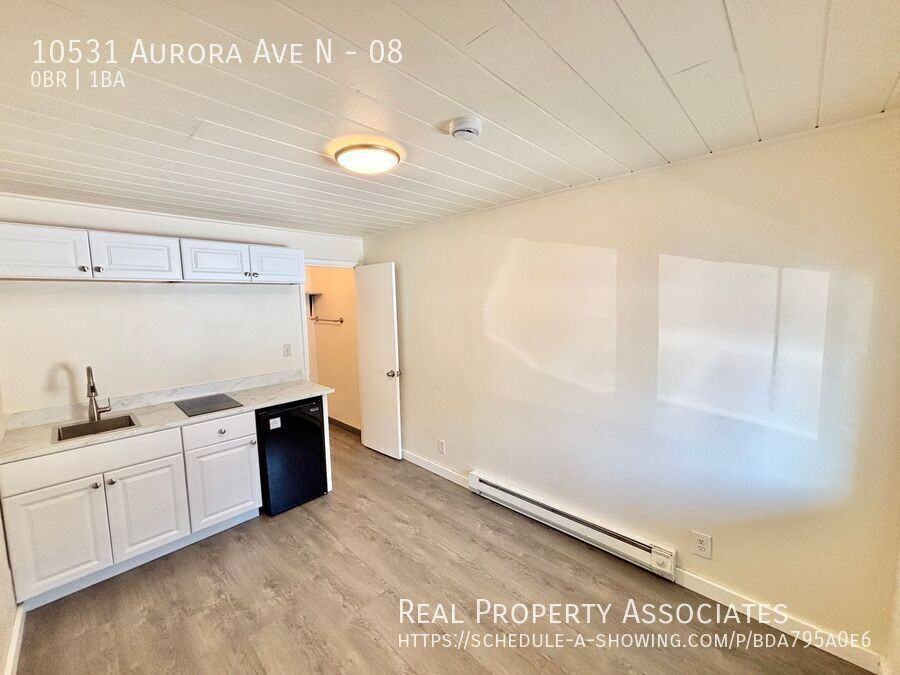 10531 Aurora Ave N #08 - Photo 2 of 10