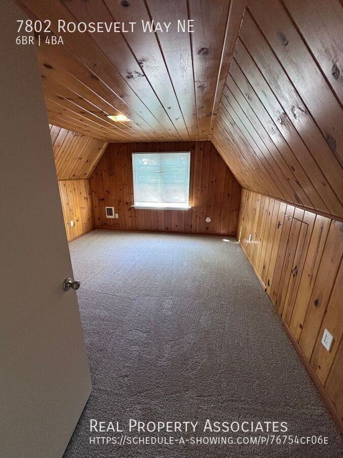 7802 Roosevelt Way Ne - Photo 4 of 44