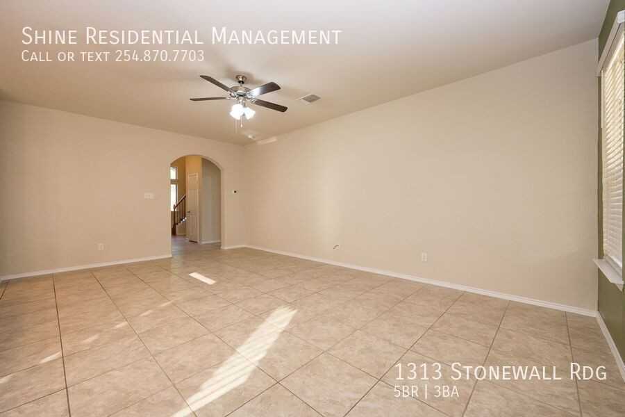 1313 Stonewall Rdg - Photo 5 of 26