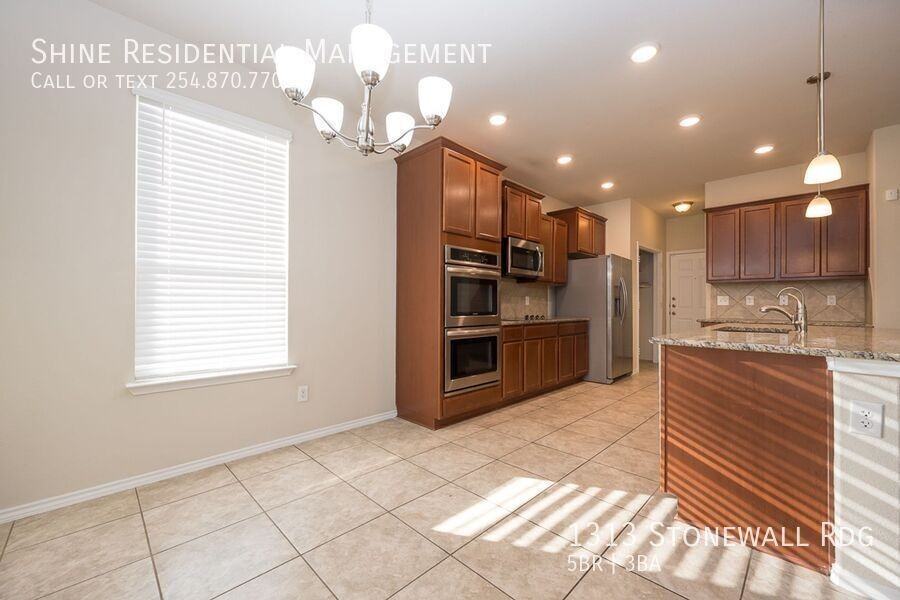 1313 Stonewall Rdg - Photo 6 of 26