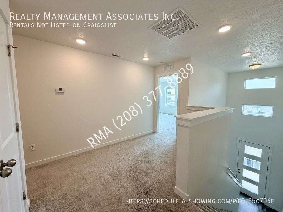4719 W Santa Fe Ln - Photo 7 of 16