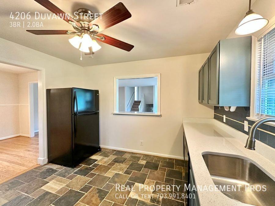 4206 Duvawn St - Photo 7 of 13