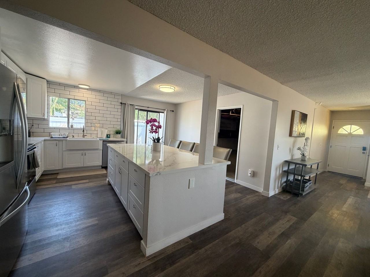 1186 Emory St - Photo 3 of 23