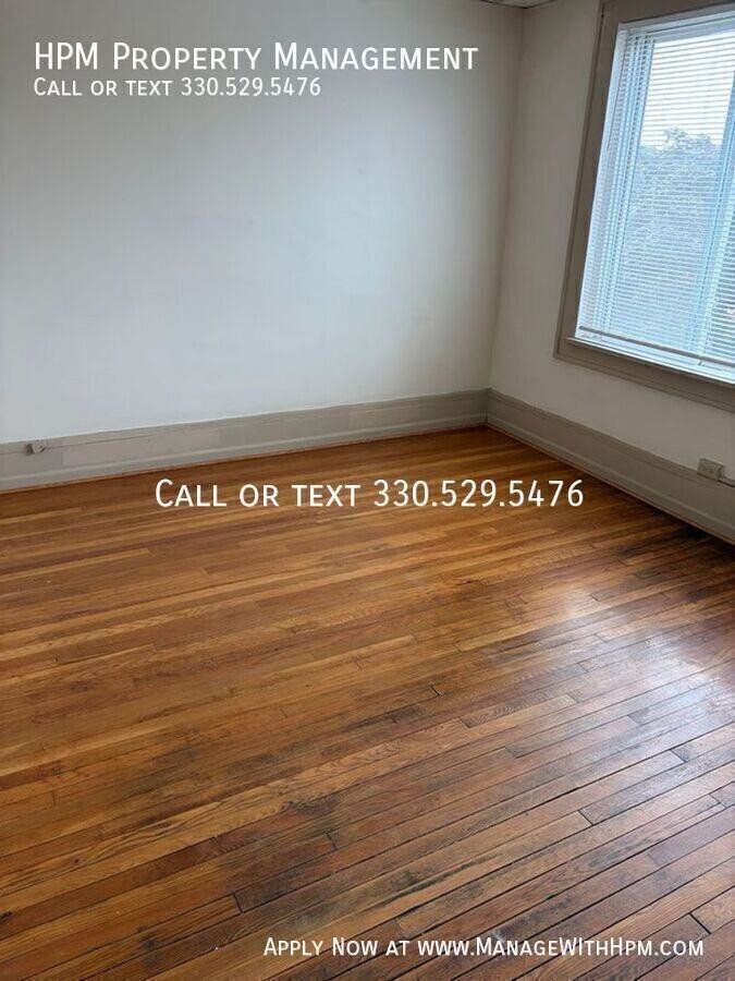 798 W Market St #6 - Photo 4 of 10