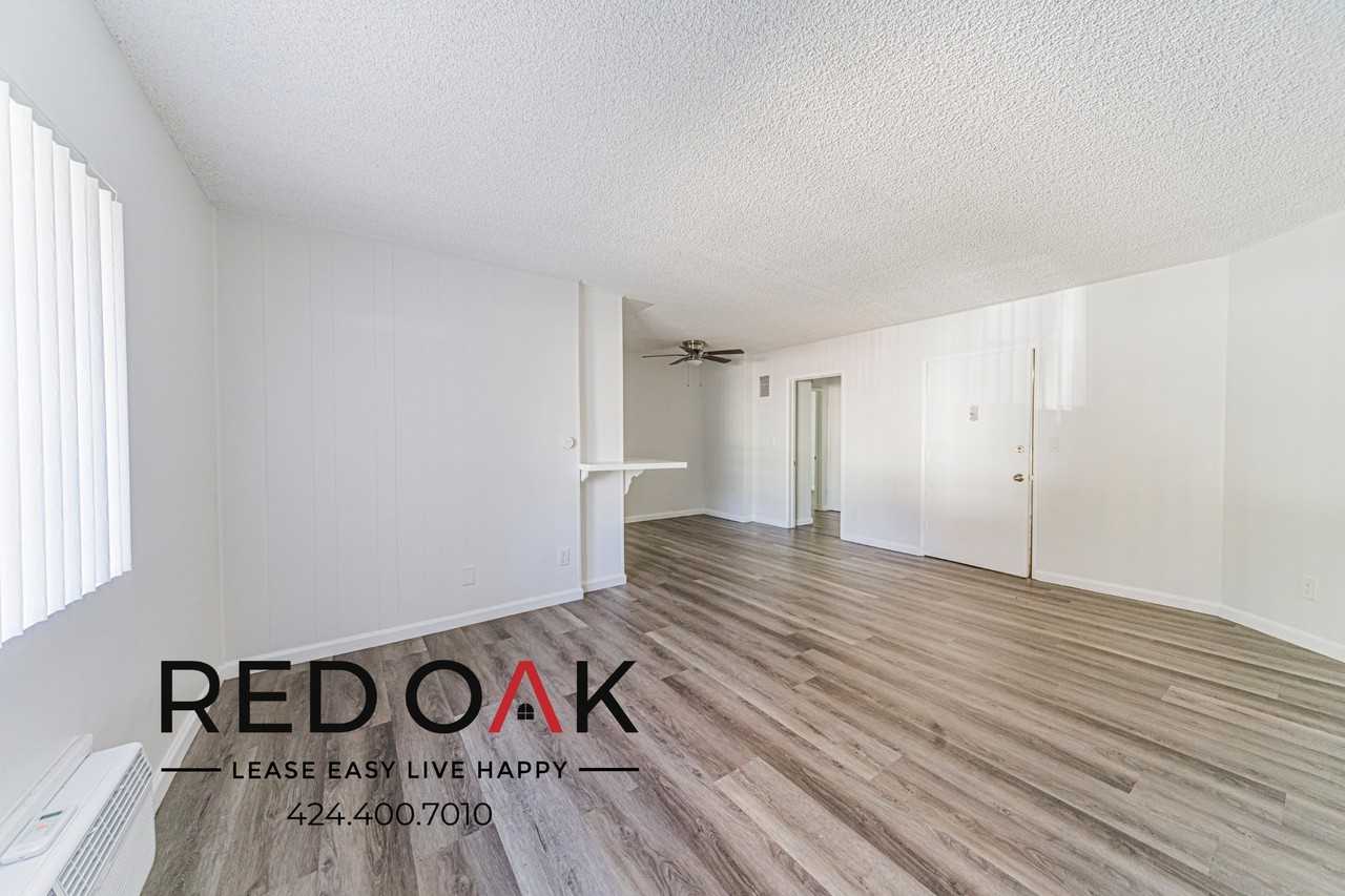 7502 Canby Ave #1 - Photo 4 of 14