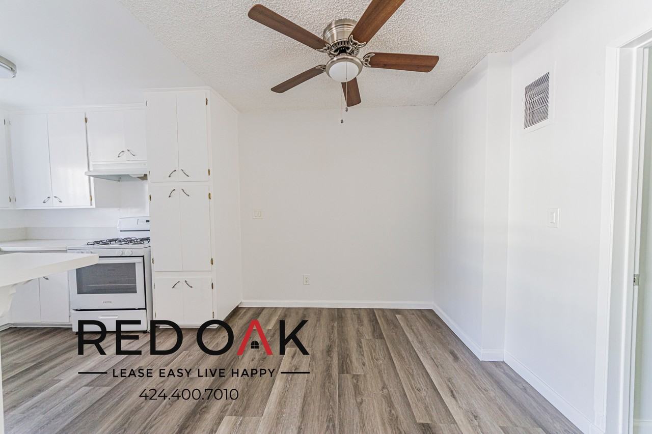 7502 Canby Ave #1 - Photo 7 of 14