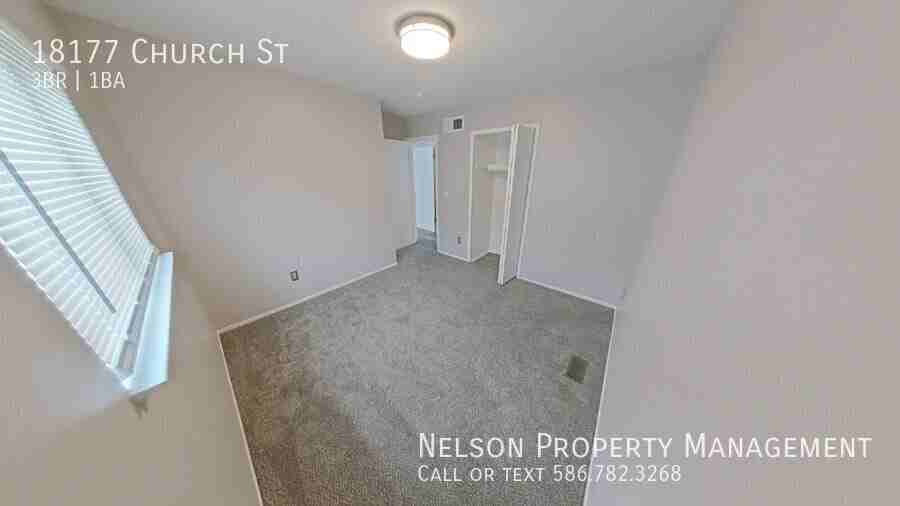 18177 Church St - Photo 7 of 10